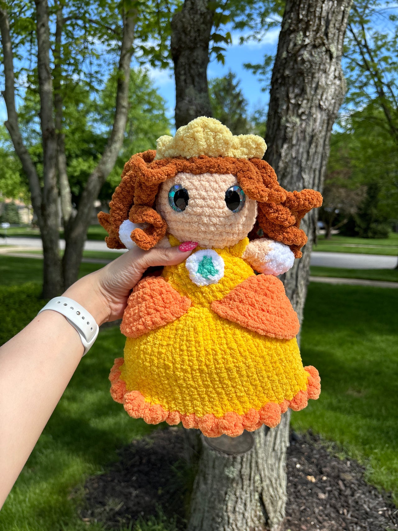 Princess Daisy Plushie