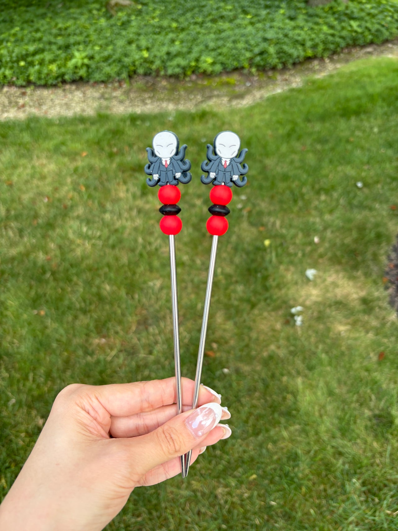 Slender-Man Stuffie Stixs